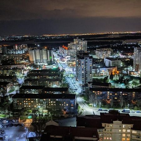 Видовая Квартира Yaroslavichi-2 Vyšhorod Esterno foto