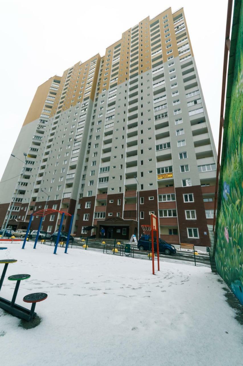 Видовая Квартира Yaroslavichi-2 Vyšhorod Esterno foto